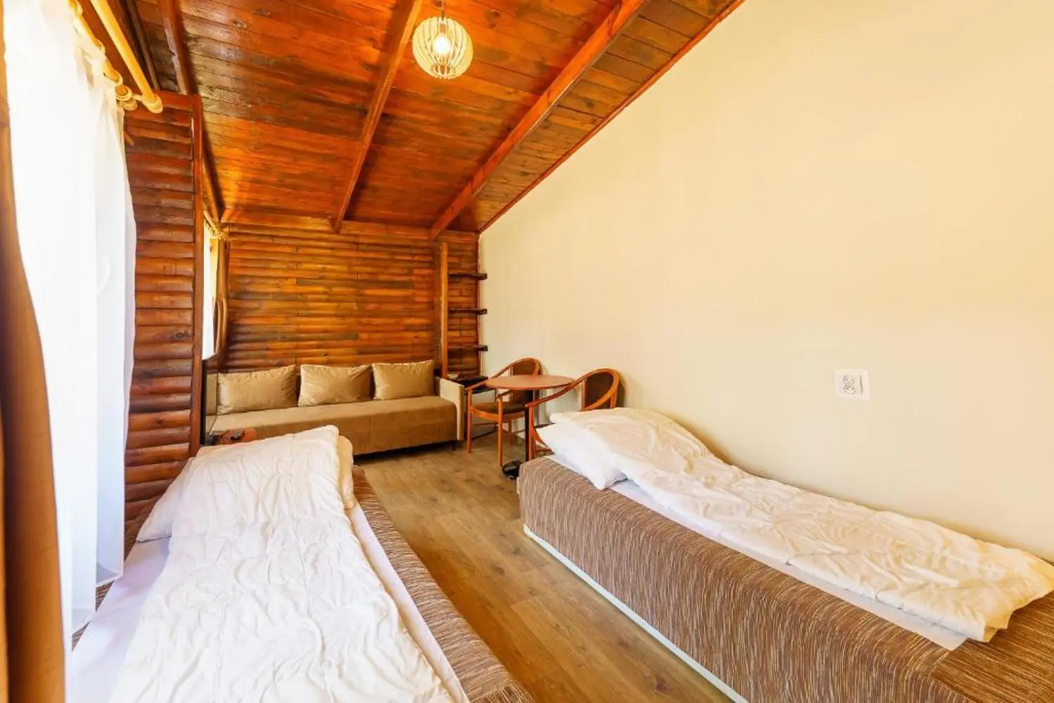 Przestronny Domek Rodzinny z dużym tarasem