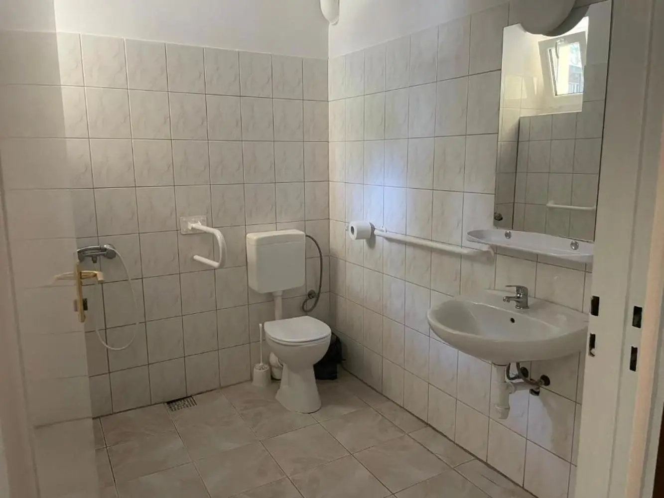 Przestronny Domek Rodzinny Premium z salonem i aneksem kuchennym